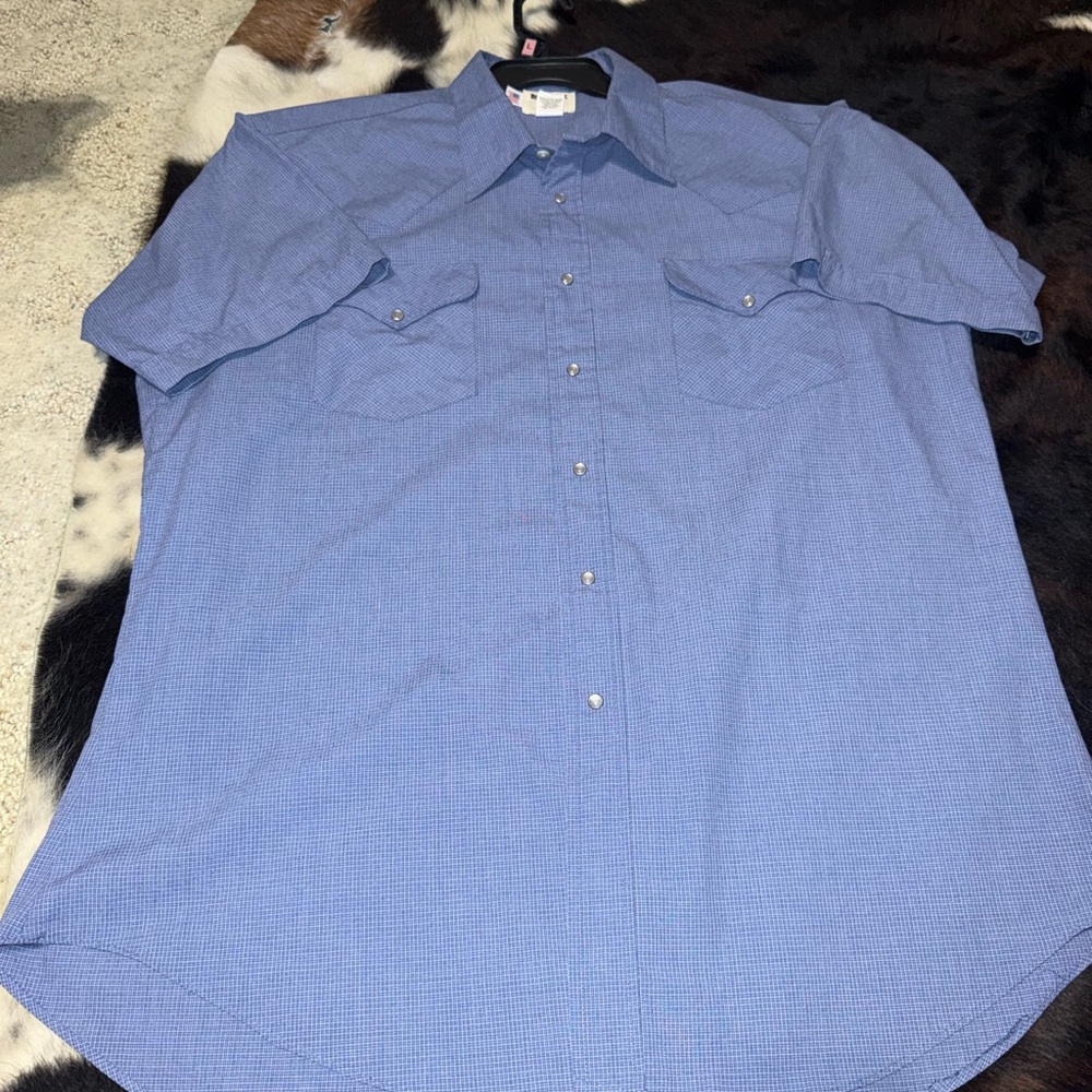 Stylish Blue Men's Casual Button-Down Shirt